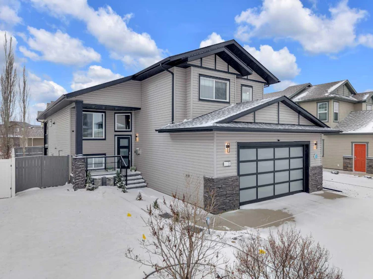 3 Elma Street, Lacombe, AB, T4L 2M3 - 2