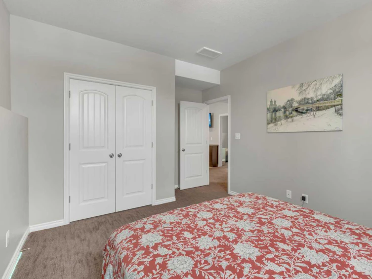 3 Elma Street, Lacombe, AB, T4L 2M3 - 43