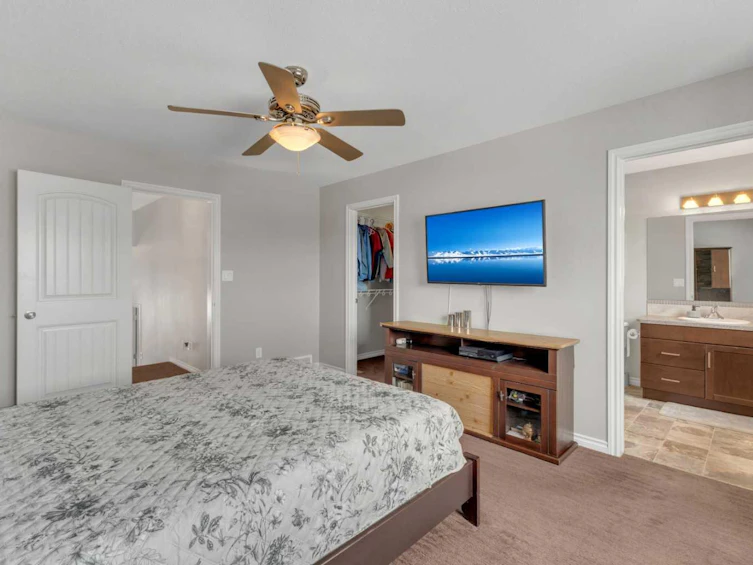 3 Elma Street, Lacombe, AB, T4L 2M3 - 33