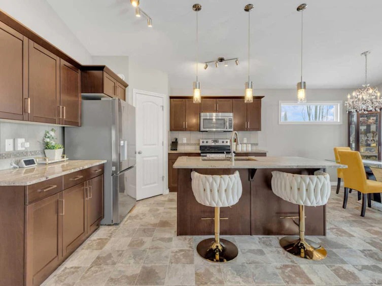 3 Elma Street, Lacombe, AB, T4L 2M3 - 16