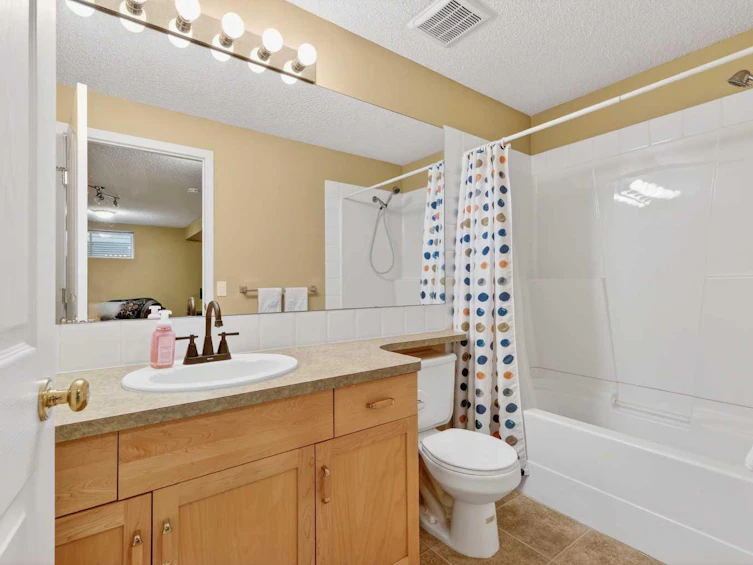 60 Inverness Drive SE, Calgary, AB, T2Z 3E4 - 38