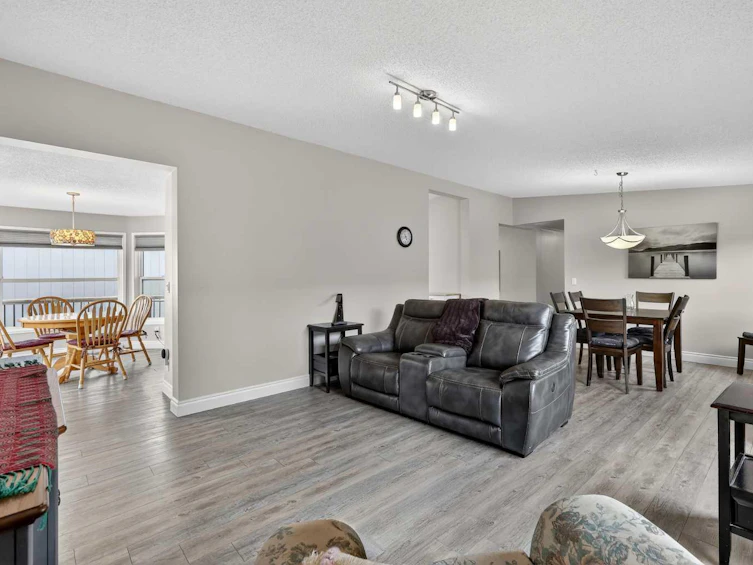 11 Doubletree Way, Strathmore, AB, T1P 1M8 - 26