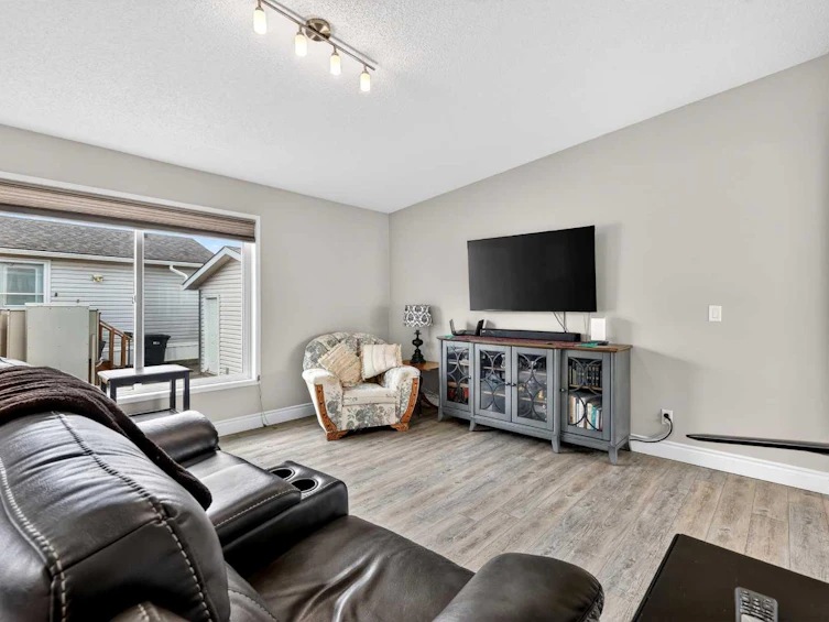 11 Doubletree Way, Strathmore, AB, T1P 1M8 - 24