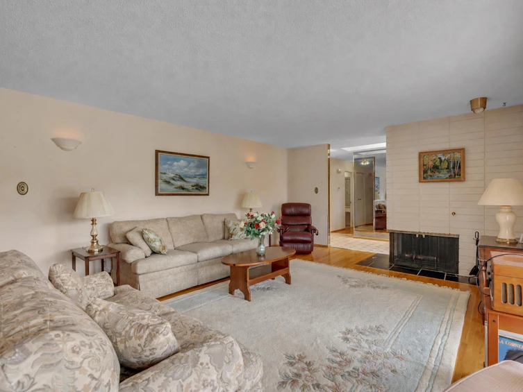10823 Maplecreek Drive SE, Calgary, AB, T2J 1V4 - 4