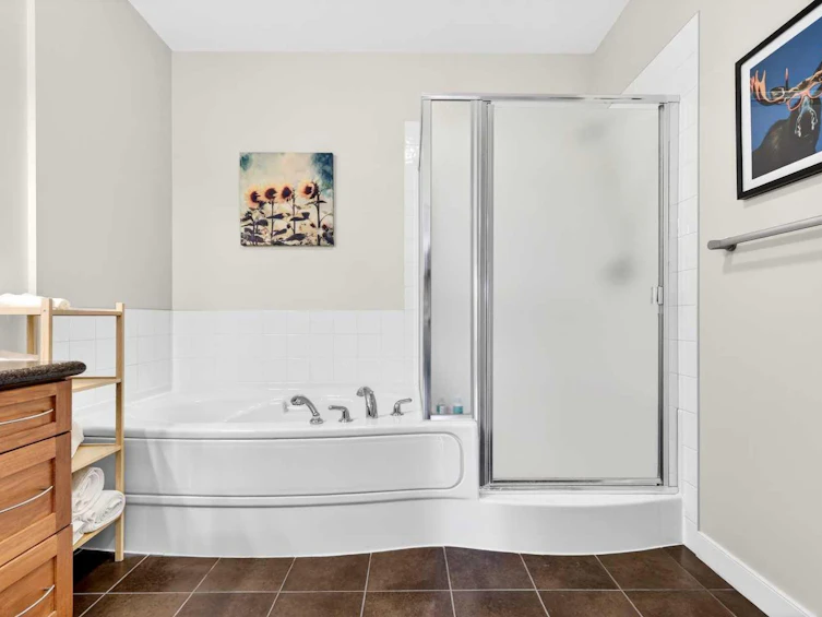 519-10 Discovery Ridge Close SW, Calgary, AB, T3H 5X3 - 24