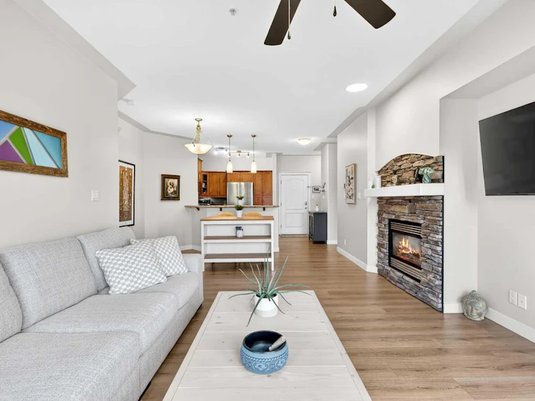 519-10 Discovery Ridge Close SW, Calgary, AB, T3H 5X3 - 6
