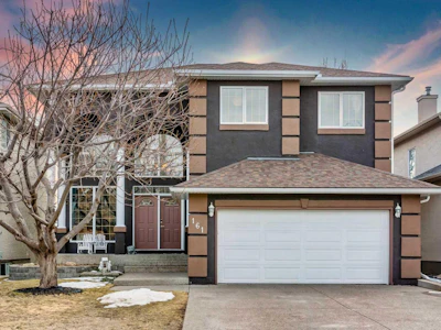 161 Panorama Hills View NW - 2