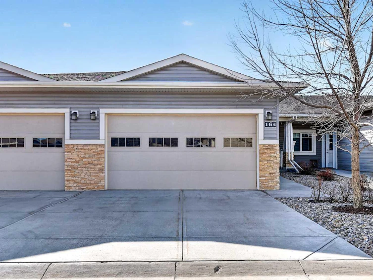164 Cambridge Glen Drive, Strathmore, AB, T1P 0E6