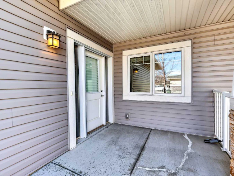 164 Cambridge Glen Drive, Strathmore, AB, T1P 0E6 - 2