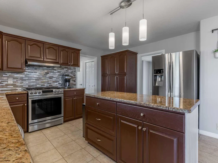 338 Deer Run Place W, Lethbridge, AB, T1J 5R8 - 12