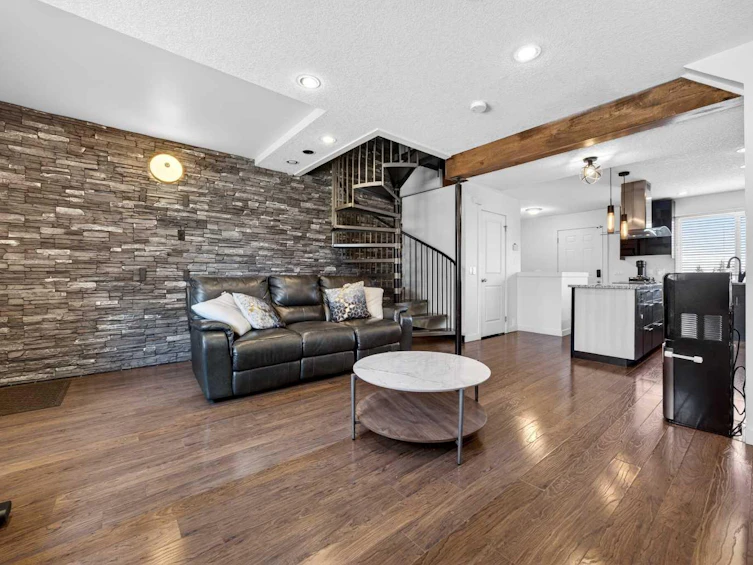 173 Templehill Drive NE, Calgary, AB, T1Y 5K6 - 6
