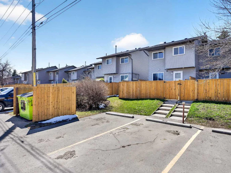 173 Templehill Drive NE, Calgary, AB, T1Y 5K6 - 35