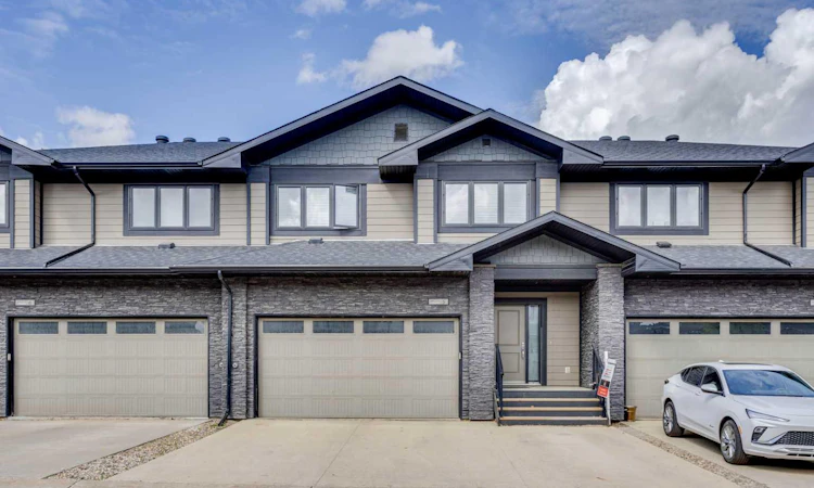 5-208 Sparrow Hawk Drive
