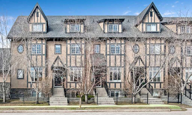 14-6 Scarpe Drive SW