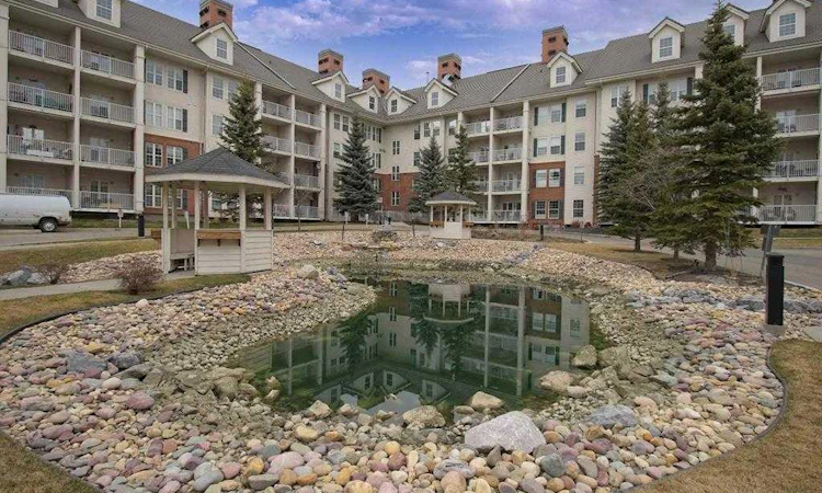 2458-151 Country Village Road NE