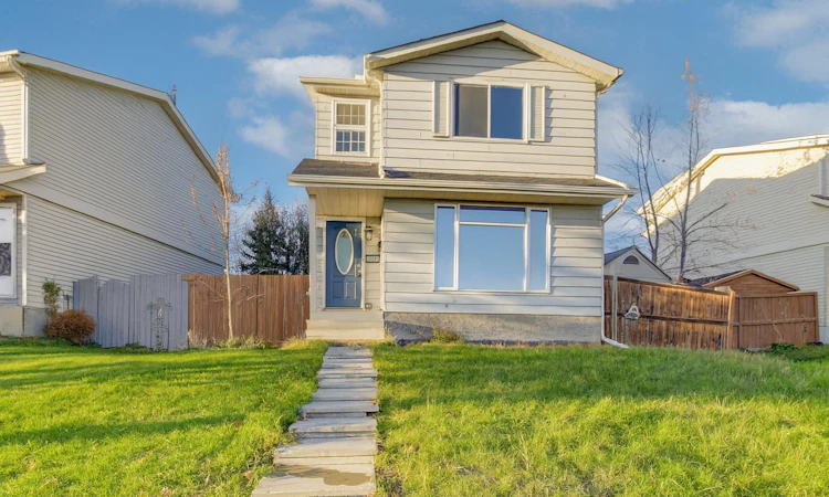 171 Erin Woods Drive SE