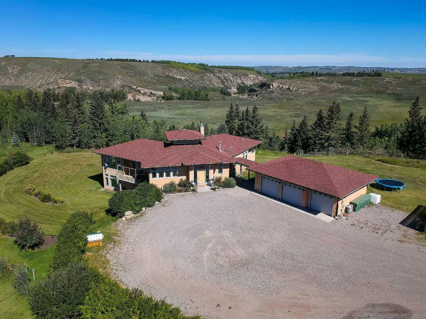254069 Towers Trail, Rural Rocky View County, AB, T4C 2A3