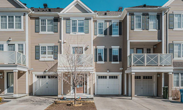24 Cityscape Avenue NE