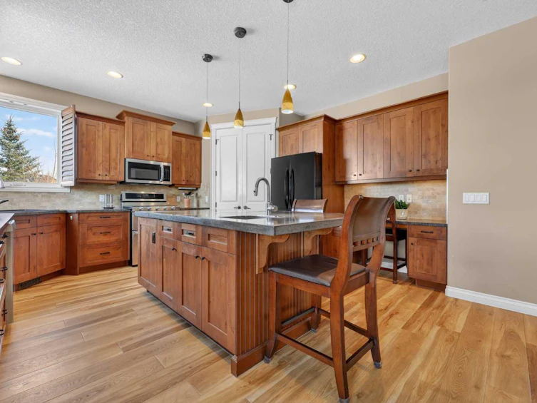 14 Cameron Close, Okotoks, AB, T1S 2E8 - 9