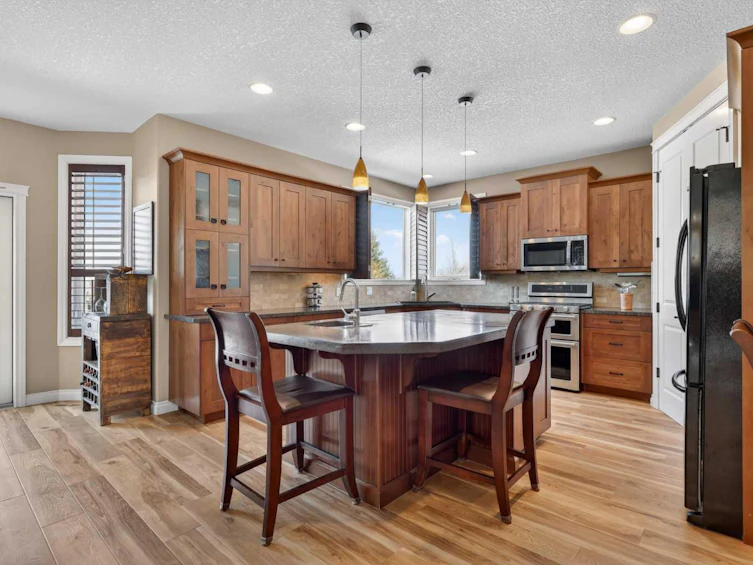 14 Cameron Close, Okotoks, AB, T1S 2E8 - 11
