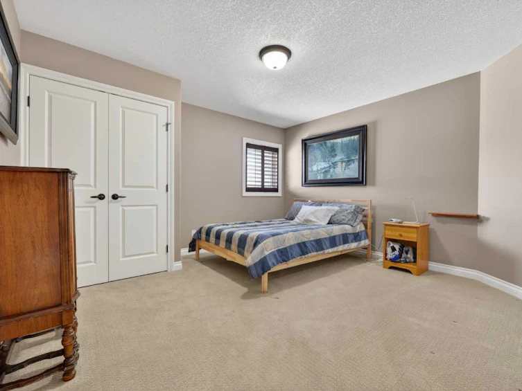 14 Cameron Close, Okotoks, AB, T1S 2E8 - 28