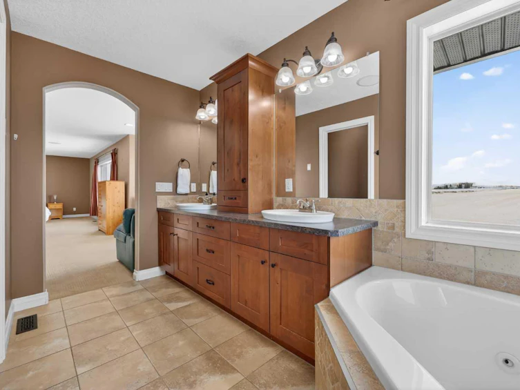 14 Cameron Close, Okotoks, AB, T1S 2E8 - 23