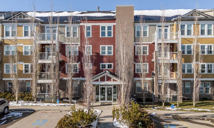 407-2300 Evanston Square NW