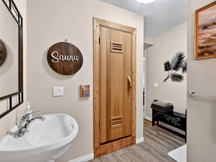 51 Cranleigh Gardens SE, Calgary, AB, T3M 1C7 - 37
