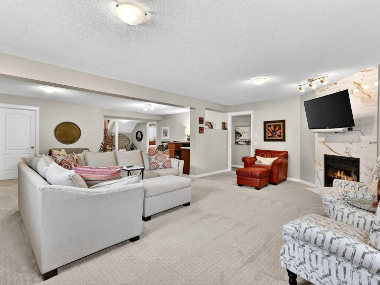 51 Cranleigh Gardens SE, Calgary, AB, T3M 1C7 - 34