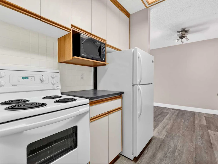 402-635 56 Avenue SW, Calgary, AB, T2V 0G9 - 20