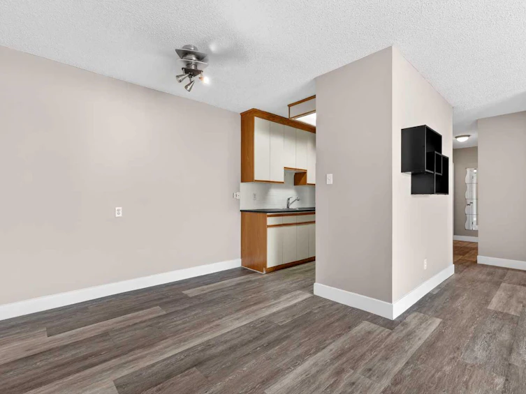 402-635 56 Avenue SW, Calgary, AB, T2V 0G9 - 12
