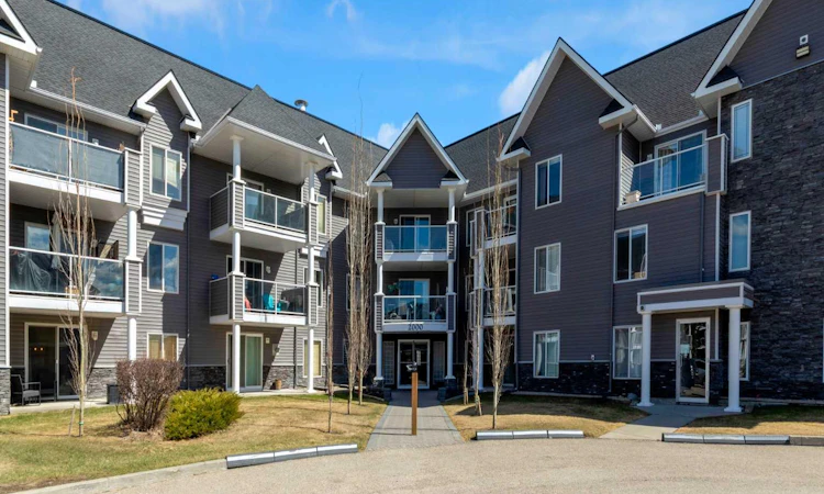 2212-2212 Tuscarora Manor NW