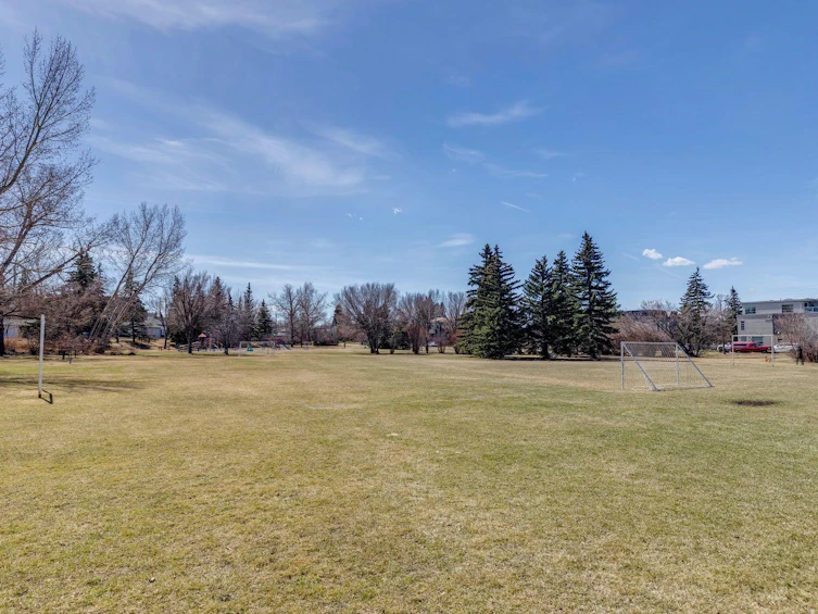 2230 22 Avenue SW, Calgary, AB, T2T 0S7 - 39