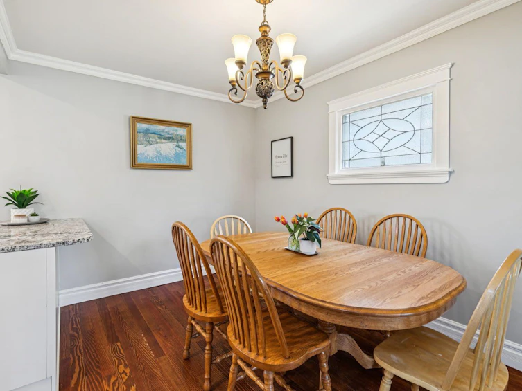 2230 22 Avenue SW, Calgary, AB, T2T 0S7 - 6