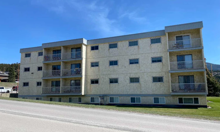 310-8601 22 Avenue