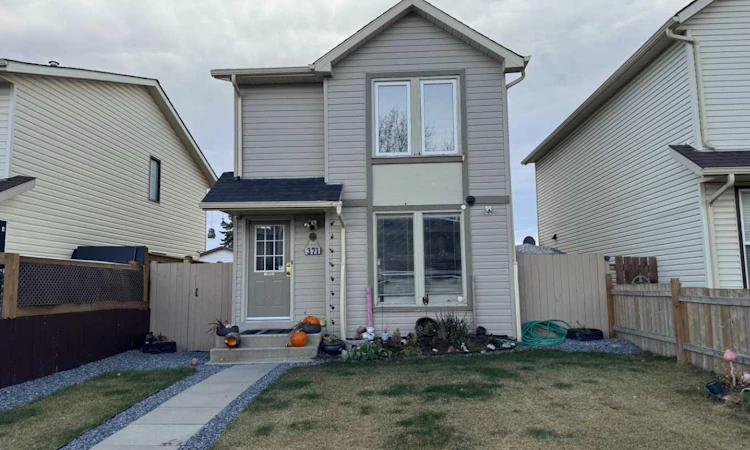 371 Falshire Drive NE