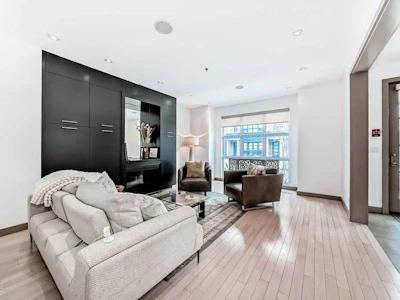 701 Aspen Meadows Hill SW - 5
