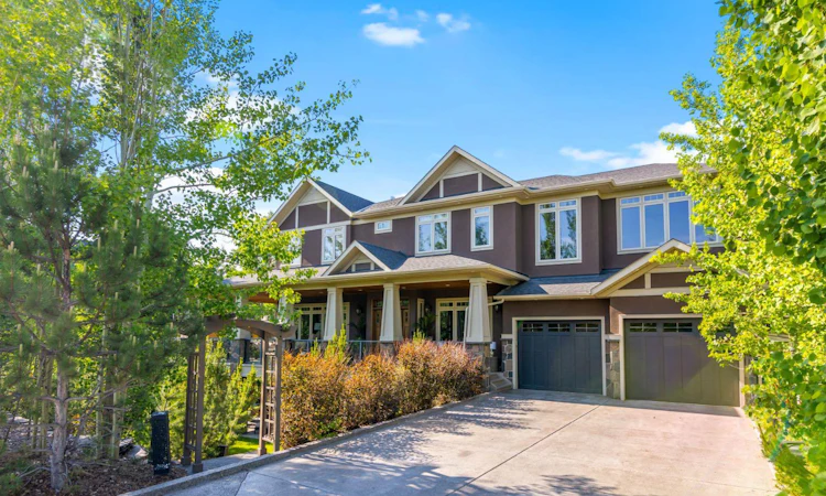 108 Posthill Drive SW