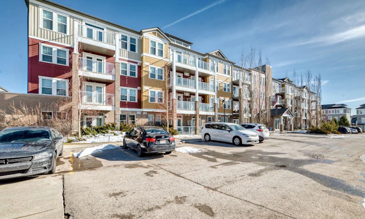 313-2300 Evanston Square NW
