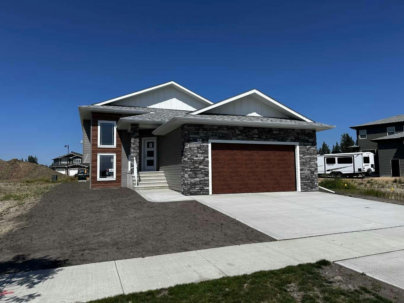 52 Everson Close, Red Deer, AB, T4P 3H8