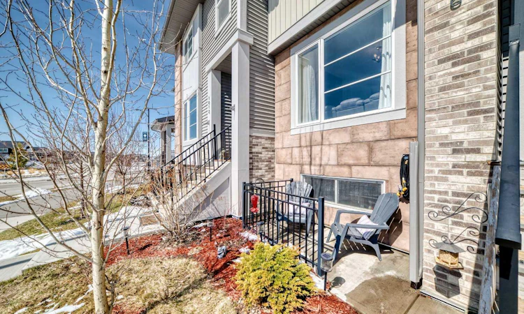 1016 Lanark Boulevard SE