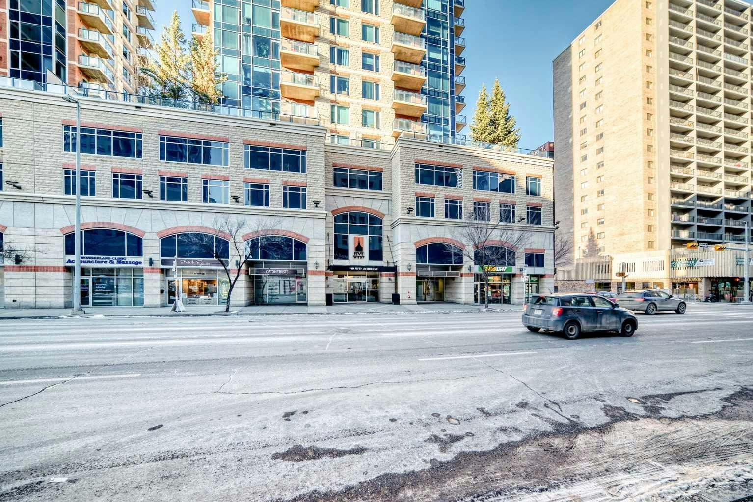 2208-910 5 Avenue SW, Calgary, AB, T2P 0C3
