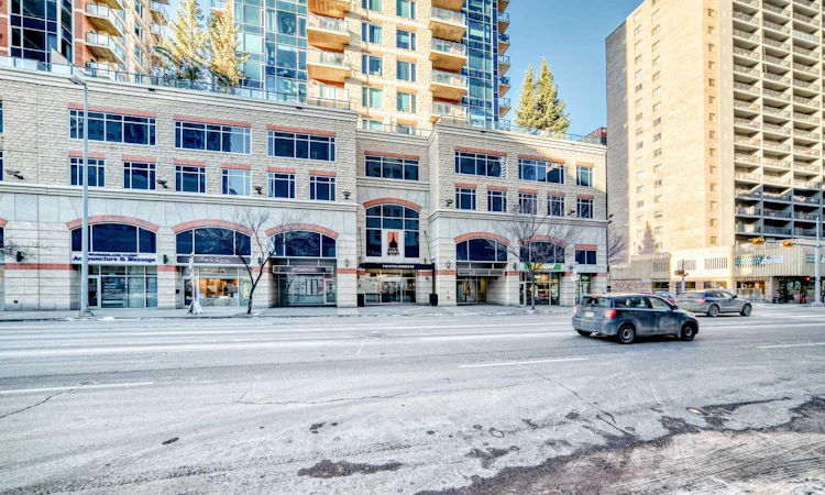2208-910 5 Avenue SW