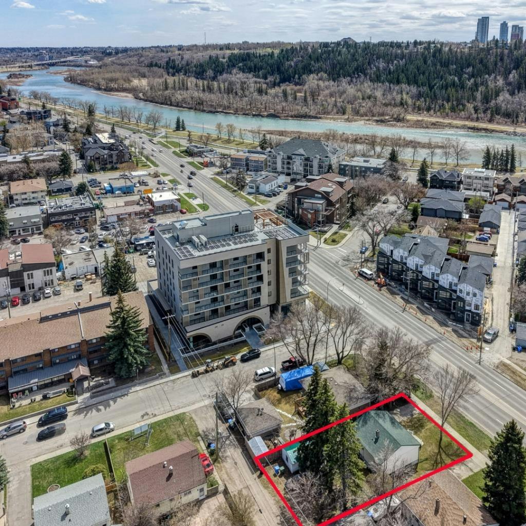 3432 3 Avenue NW, Calgary, AB, T2N 0M3
