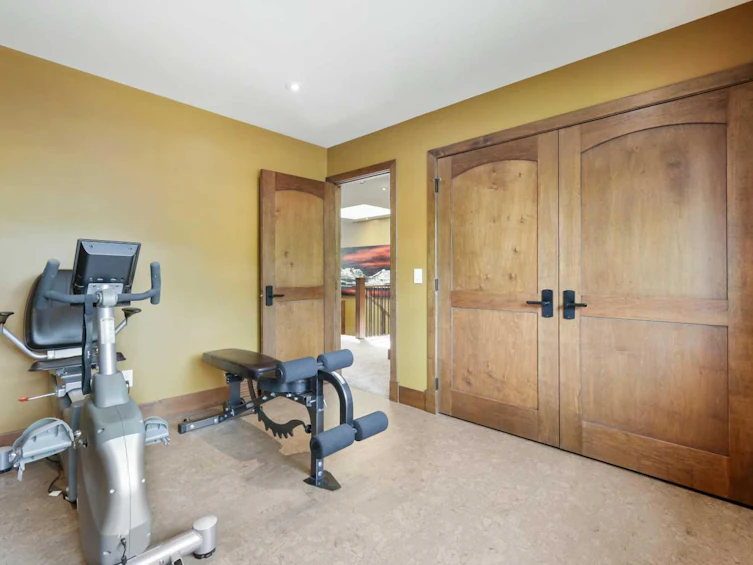 2908 7 Avenue NW, Calgary, AB, T2N 1B2 - 23