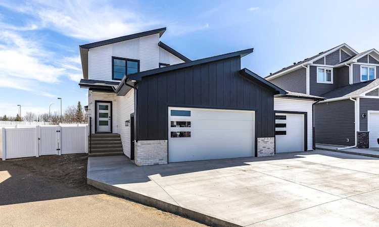 156 Somerset Way SE
