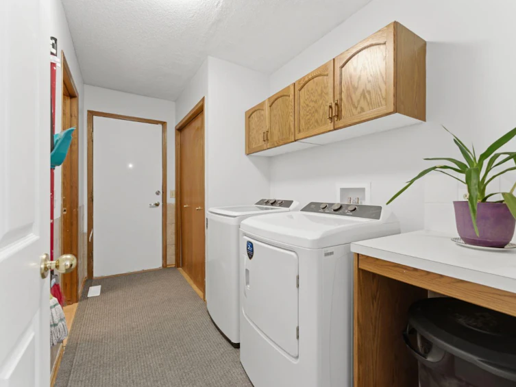 20 Applewood Way SE, Calgary, AB, T2A 7M8 - 12