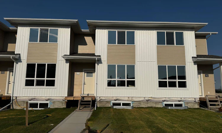 44 Lavelle Close