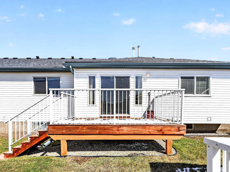 50-12 Woodside Rise NW, Airdrie, AB, T4B 2L3 - 30
