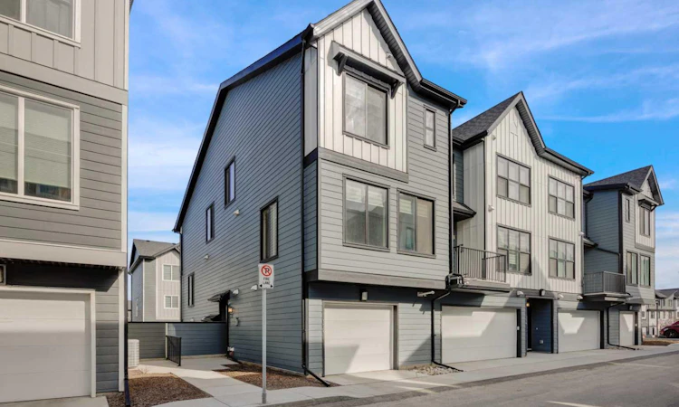 152-380 Seton Villas SE
